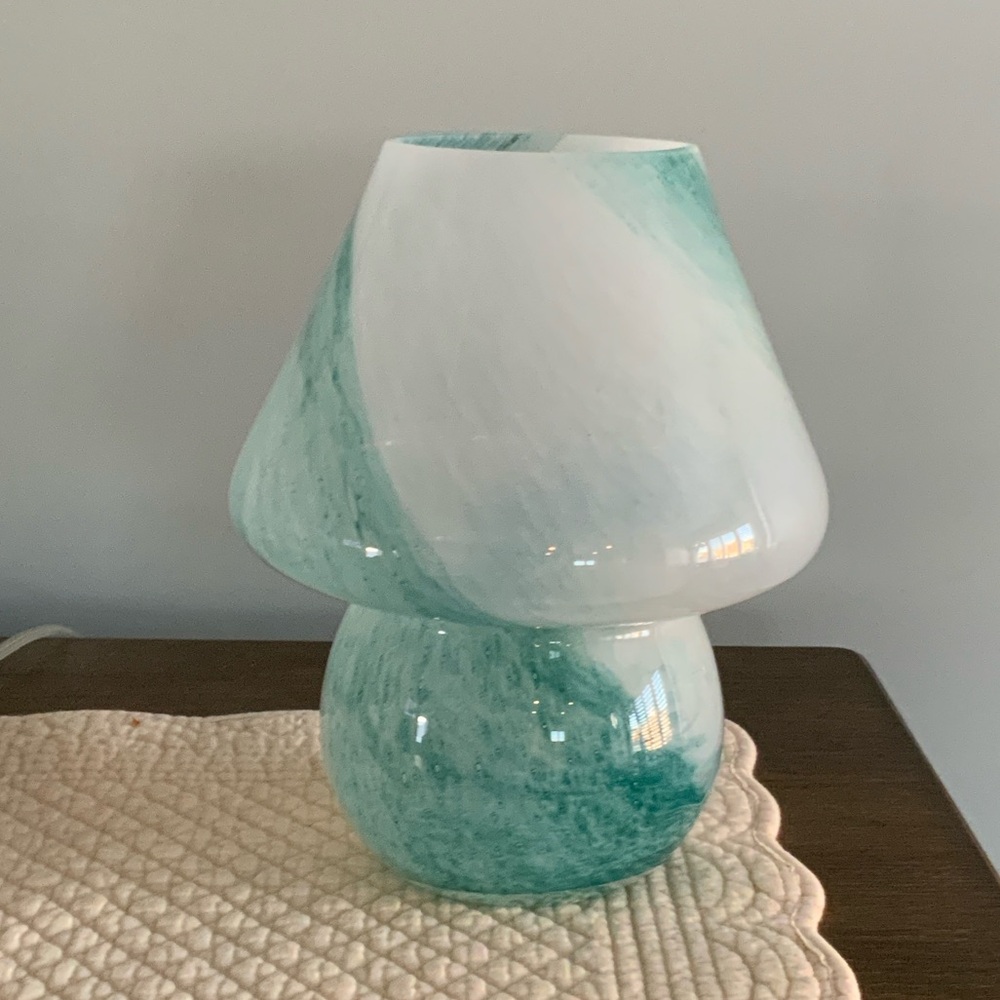 Turquoise and White Swirl Glass Candle  Lamp New